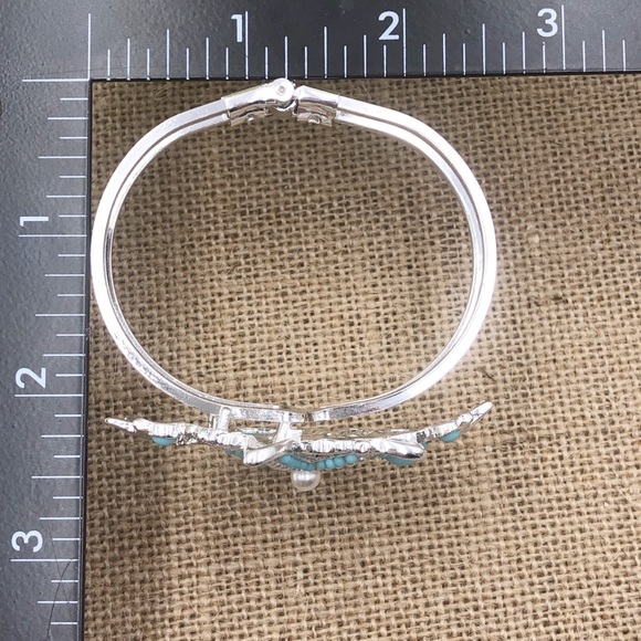 Blue Starfish Pearl Big Silver Hinged Bracelet - Picture 4 of 4